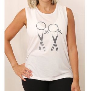 XO muscle tank